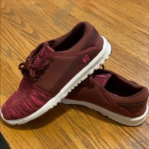 Etnies mesh sneakers